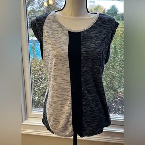 Calvin Klein Jeans Ladies Soft Heathered Gray Top Shirt, Size‎ M Medium